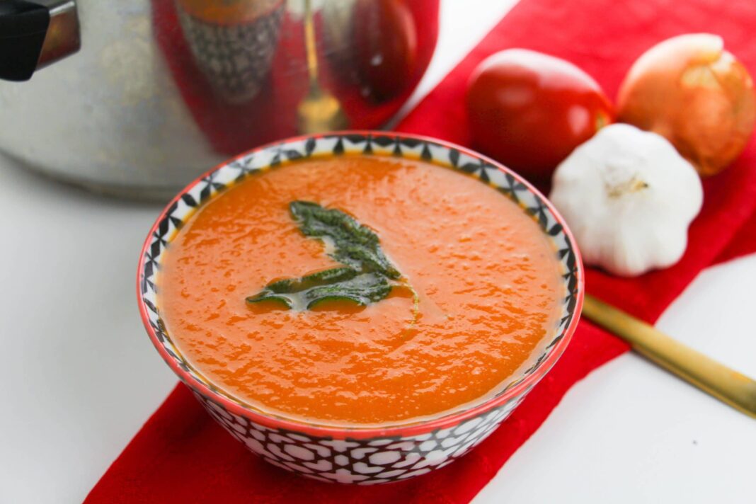 Insanely Good Roasted Tomato Soup Recipe